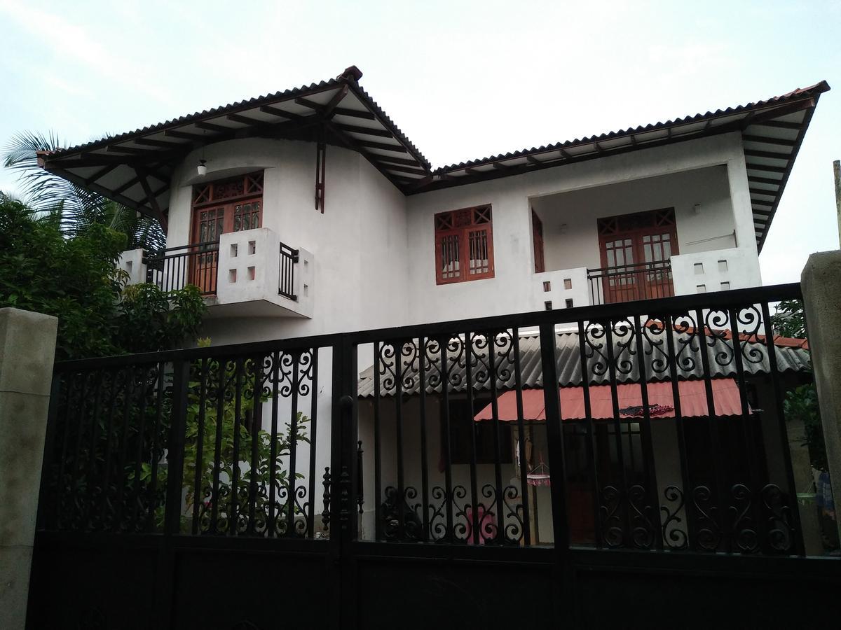 Villa Hilltop By Yehansa With Unlimited Fiber Wifi Hikkaduwa Bagian luar foto
